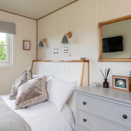 Secluded Lodge With Spectacular Views And Hot Tub! Bath Exteriér fotografie